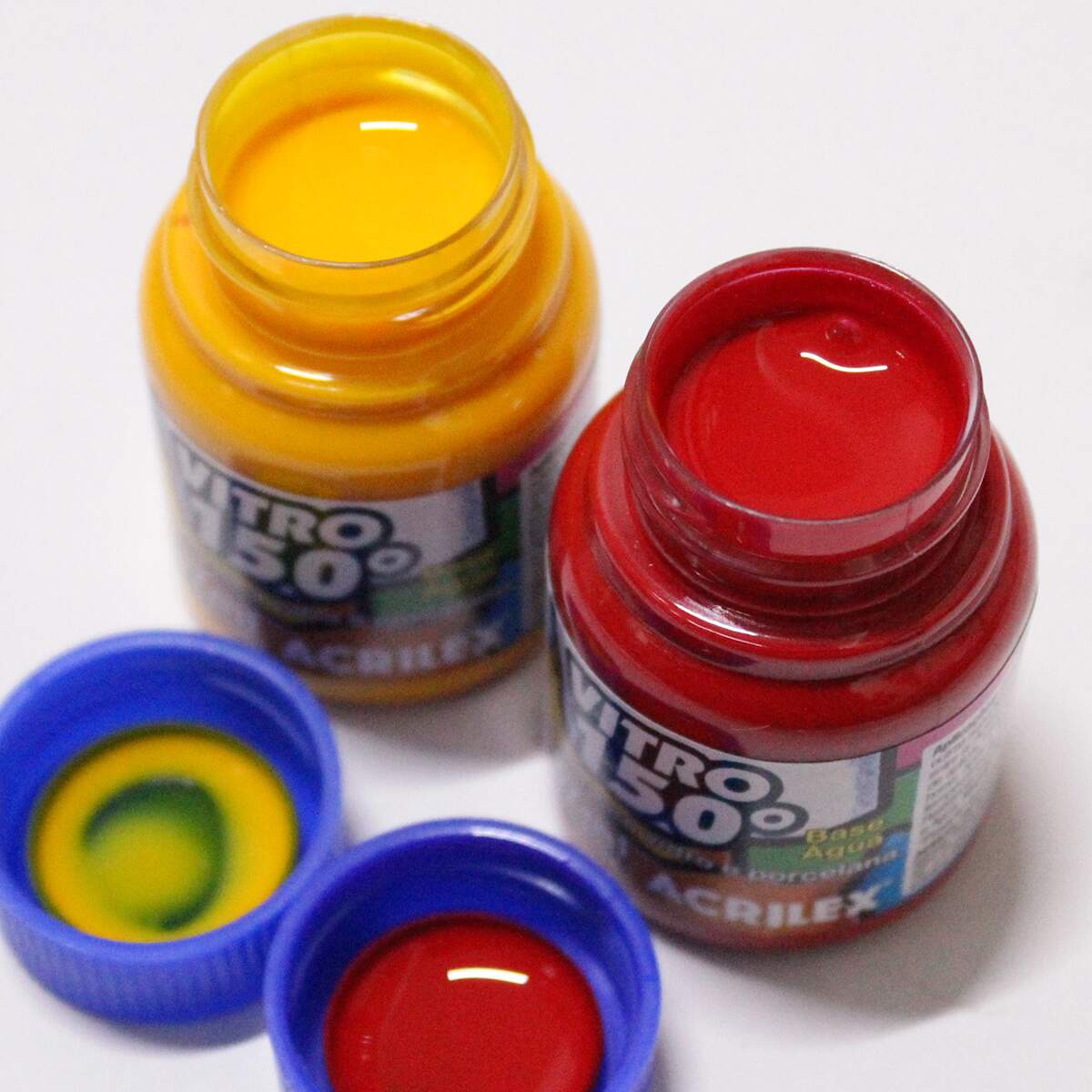 Tinta para Vidro Vitro 150 detalhe tinta